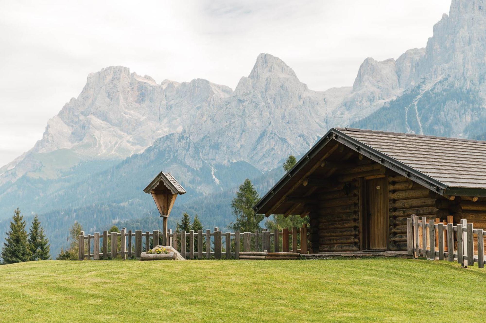 Hotel Panorama San Martino Di Castrozza Exteriör bild